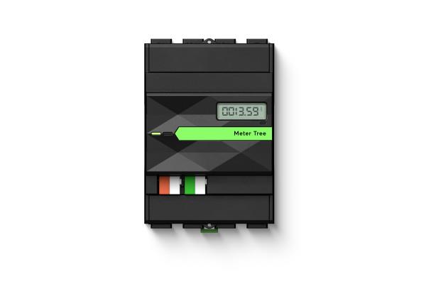 Frontansicht des Loxone Meter Tree Energiezählers mit Display und Anschlussklemmen