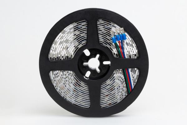 Aufgerollter Loxone LED Streifen RGB mit Anschlusskabel