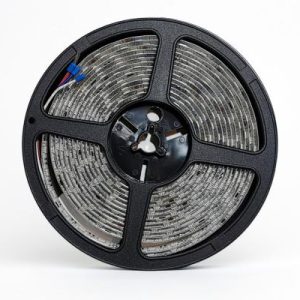 Aufgerollter Loxone LED Streifen RGBW mit Anschlusskabel