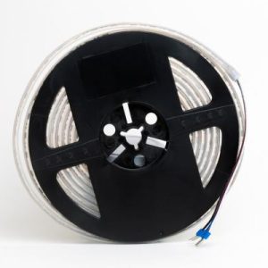 Aufgerollter Loxone LED Streifen mit Anschlusskabel